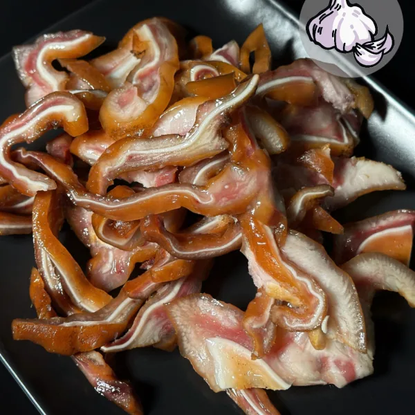 Pork ears with garlic