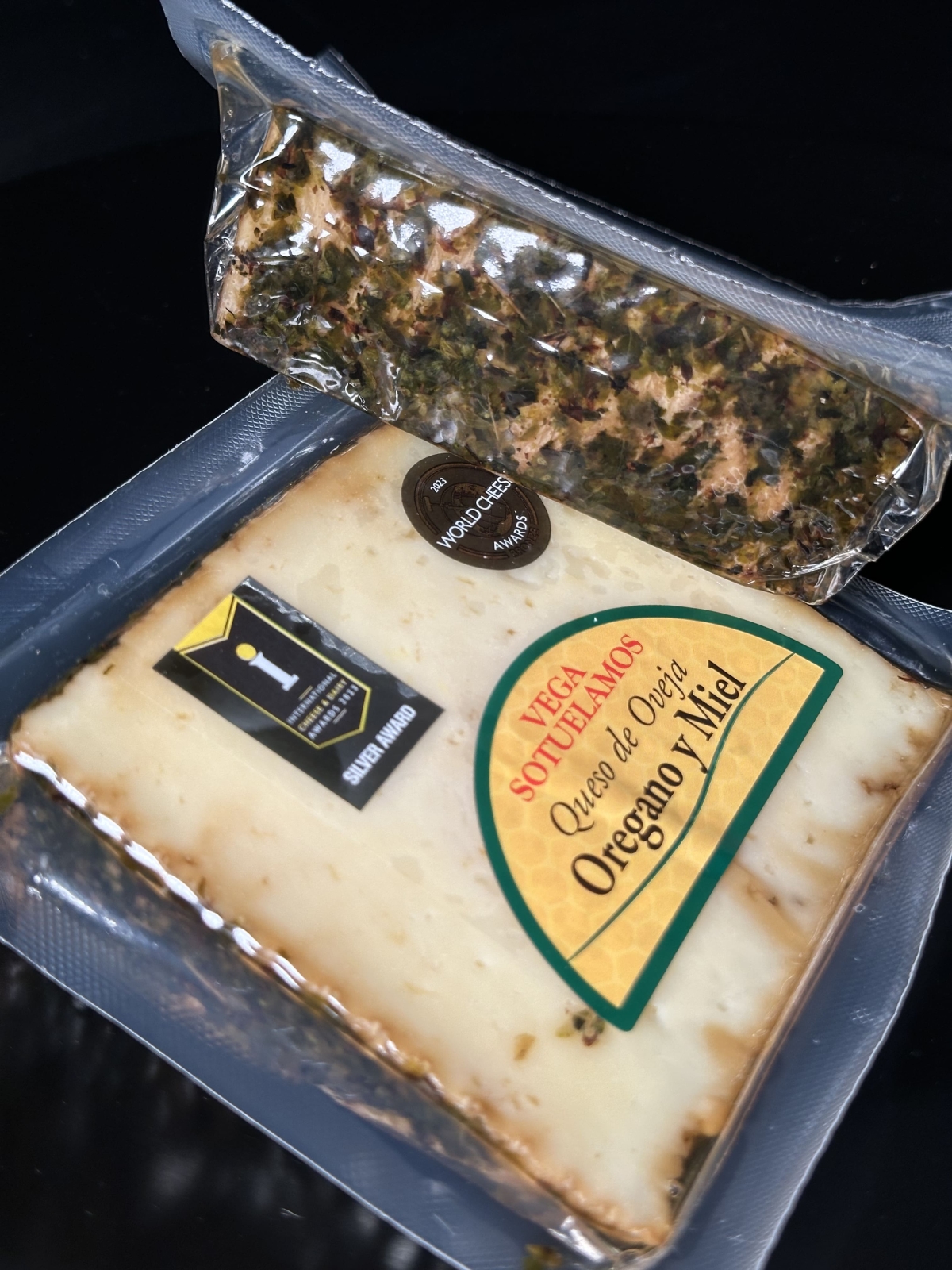 Queso al Orégano Cheese - Image 3