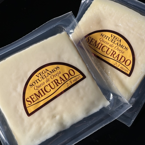 Queso Semicurado Cheese
