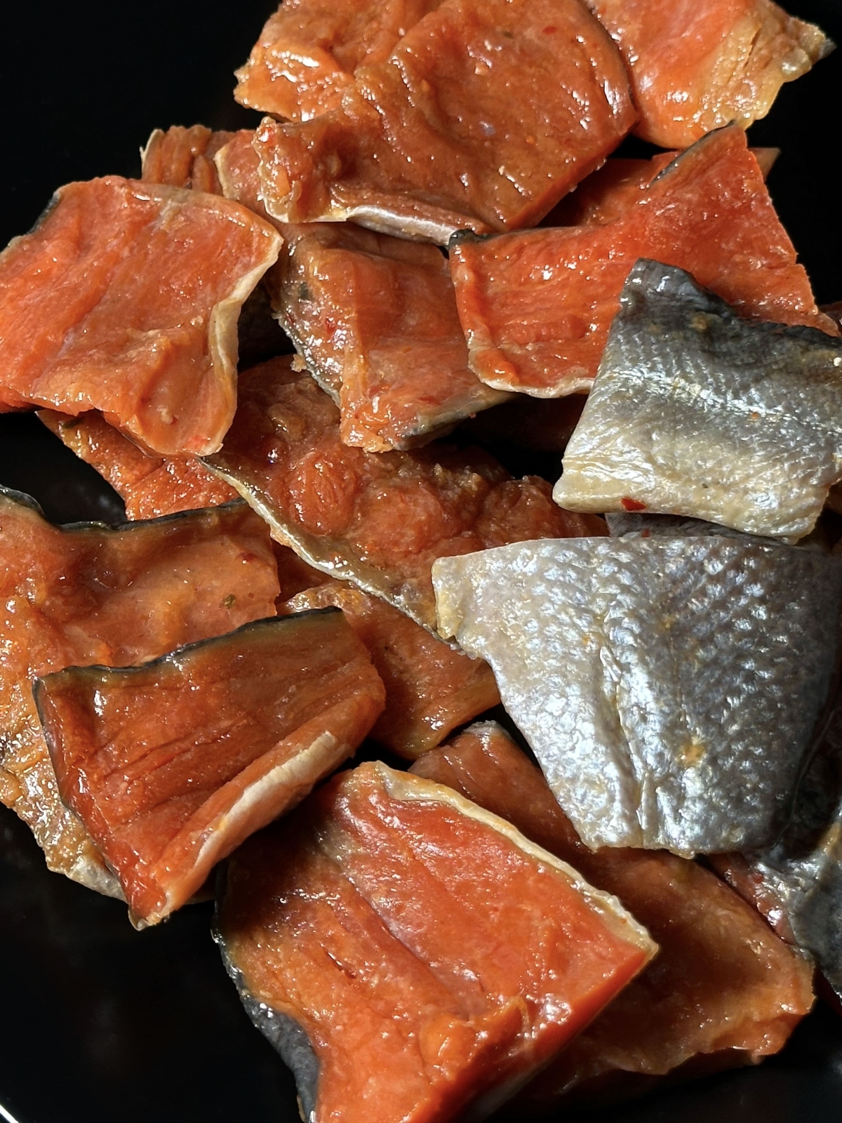 Dried salmon in sauce - Image 3