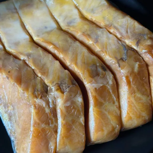 Стейк осетра холодного копчення