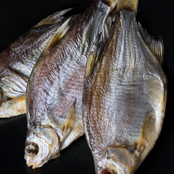 Dried silver bream